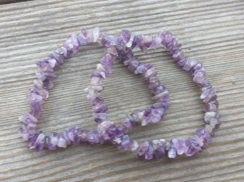 NATURAL AMETHYST STONE GEMSTONE STRETCHY CHIP BRACELET