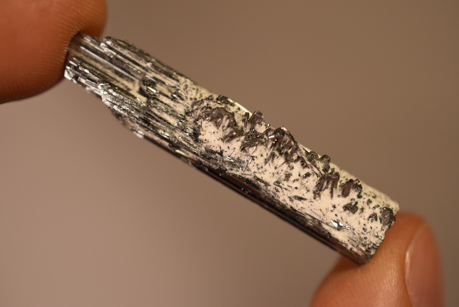 *STIBNITE* Crystal Specimen 4.8cm 7.3g Natural Rough China