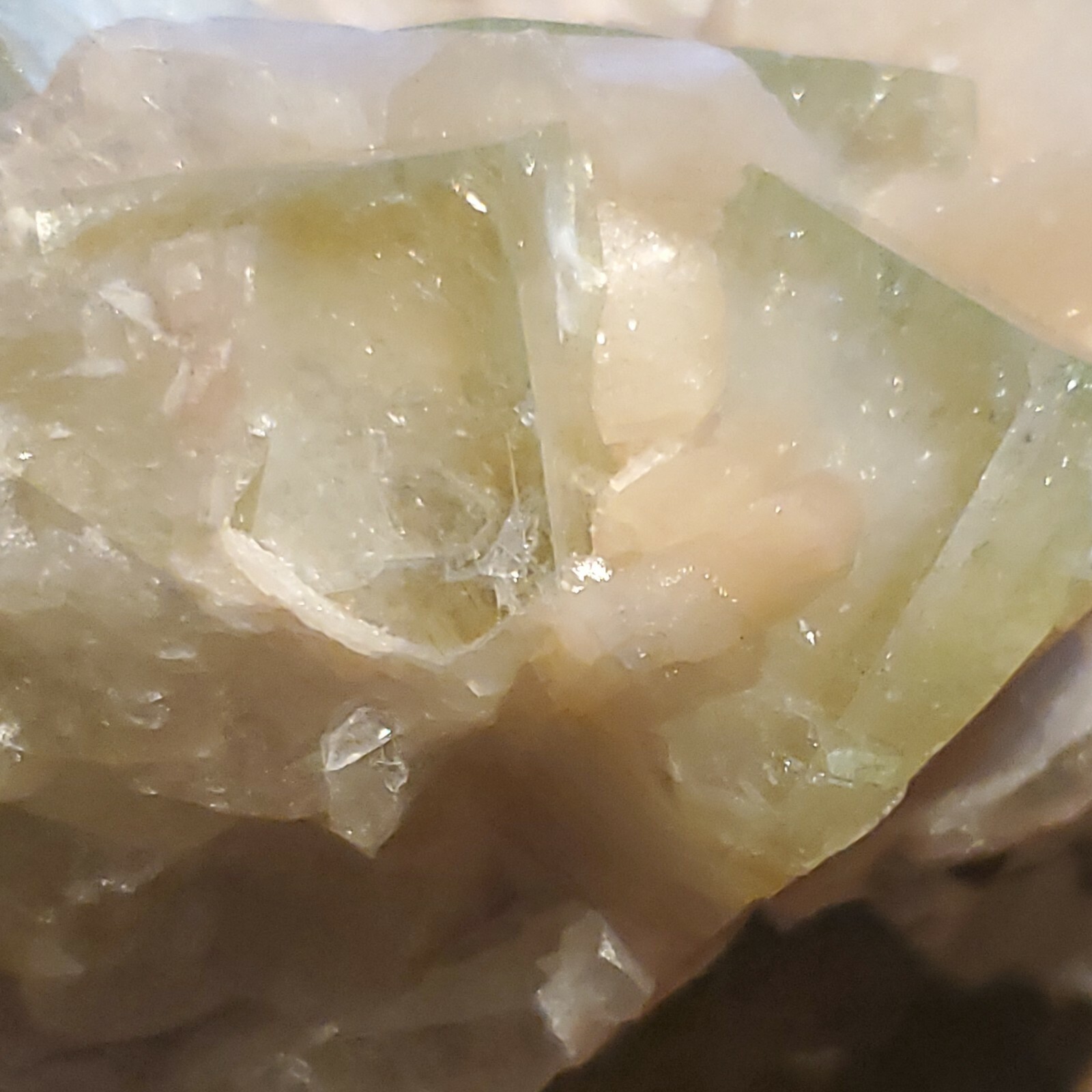 Green Apophylite and Stilbite Specimen Approx 3lb .8oz, 6 x 4 x 3.5in