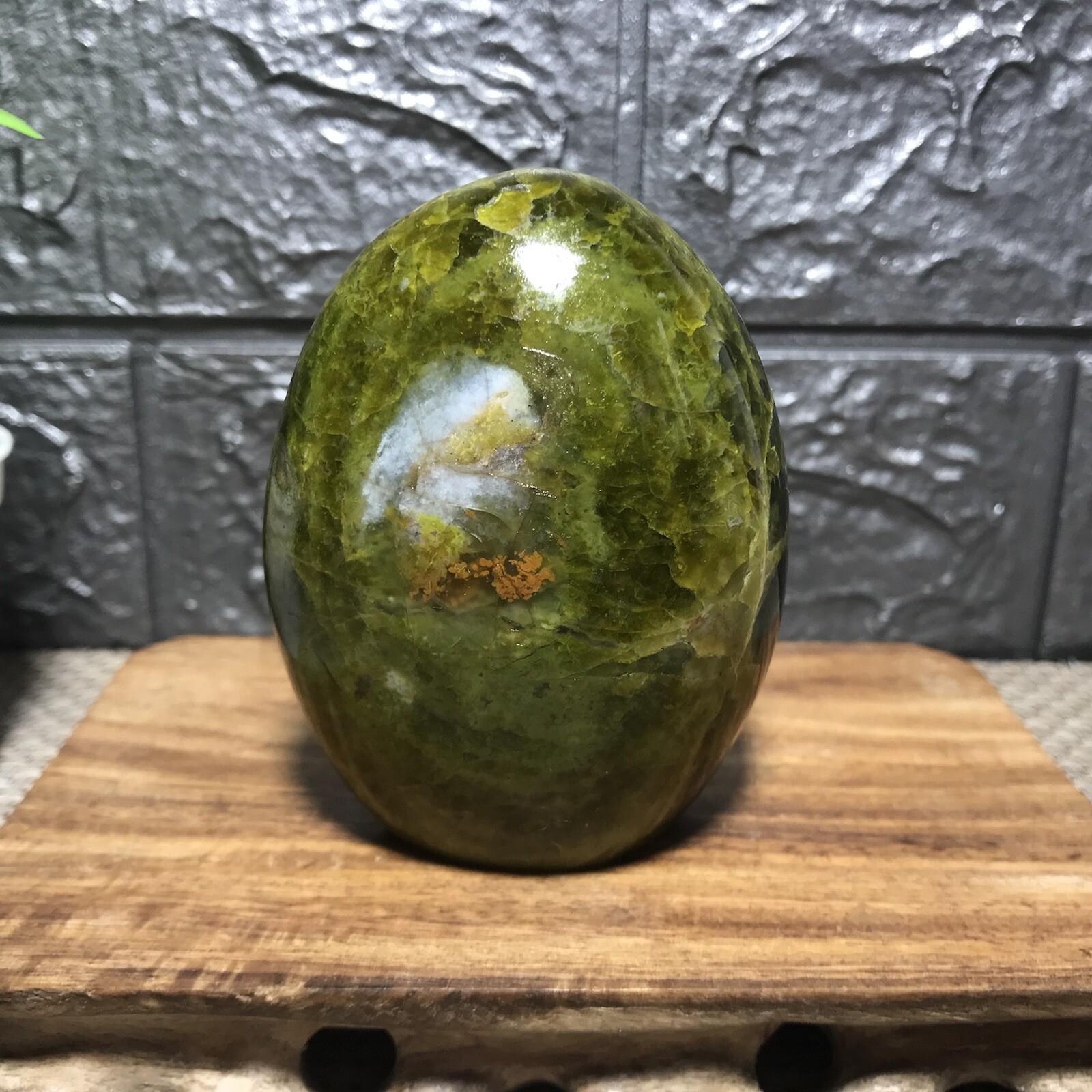 314g Natural green opal palmstone crystal quartz energy treatment stone gg04