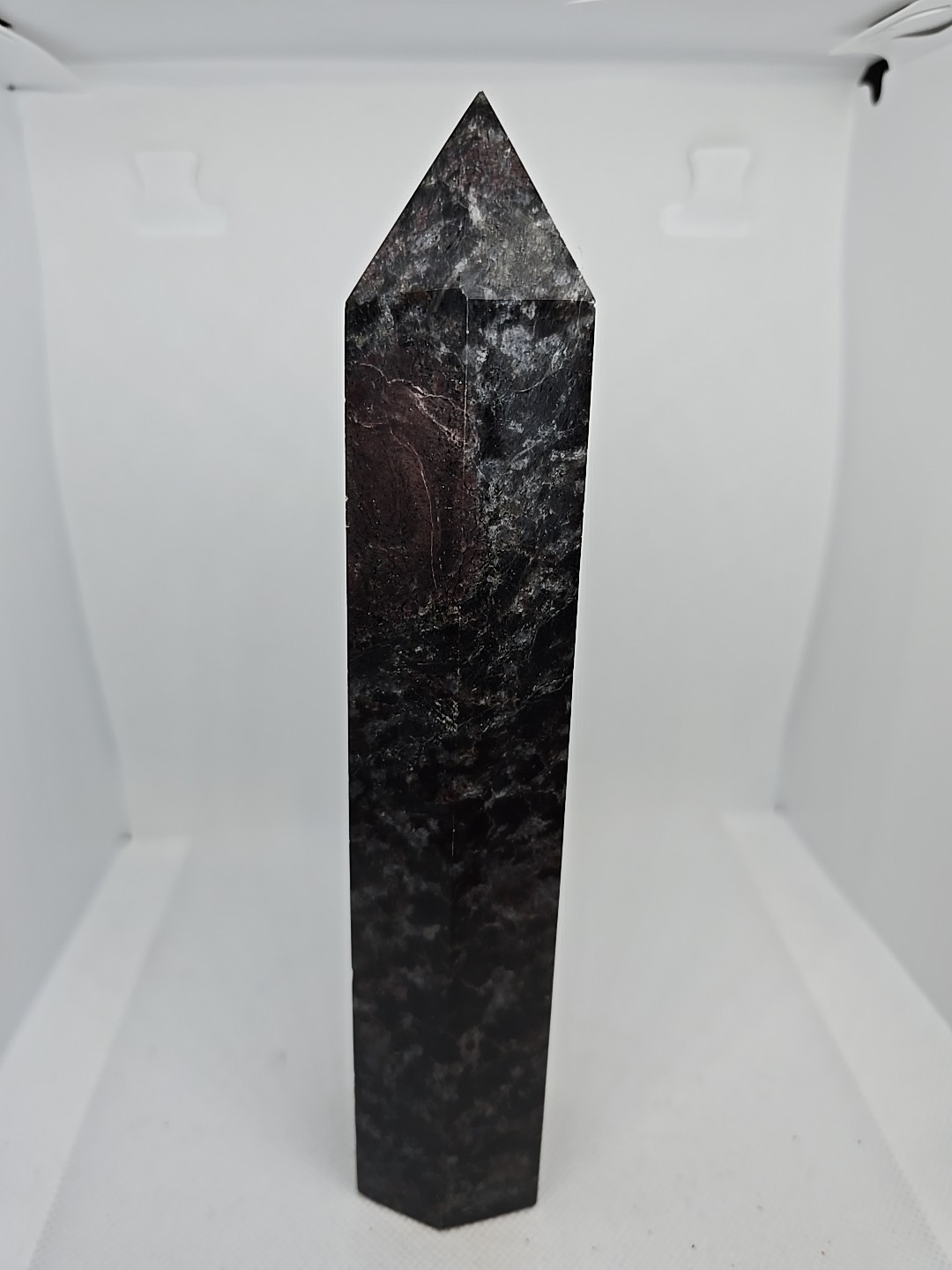 Large Garnet Indigo Gabbro Point Tower Generator