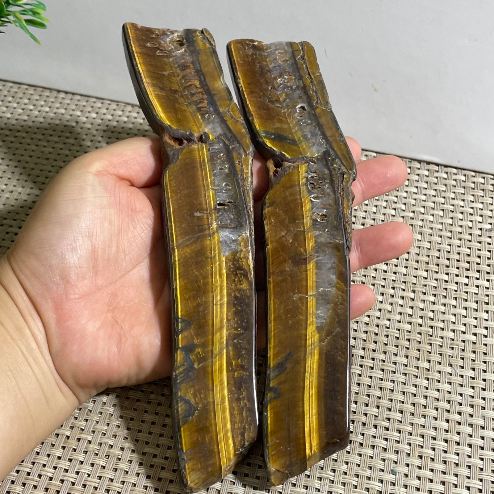 283g Natural tiger’s-eye Rough Raw Stone Rock Specimen Reiki healing 2pcs