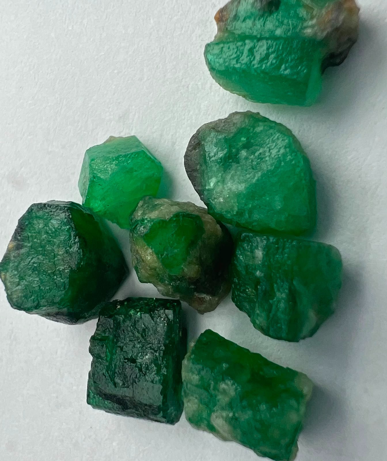 15CT, Top Quality Natural Green Emerald Crystals Rough Lot From Swat Pakistan