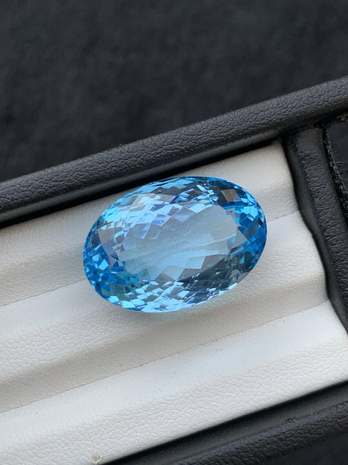 37.50 Carats Swiss Blue Topaz Gemstone,Loupe Clean Beautiful for Ring , Necklace