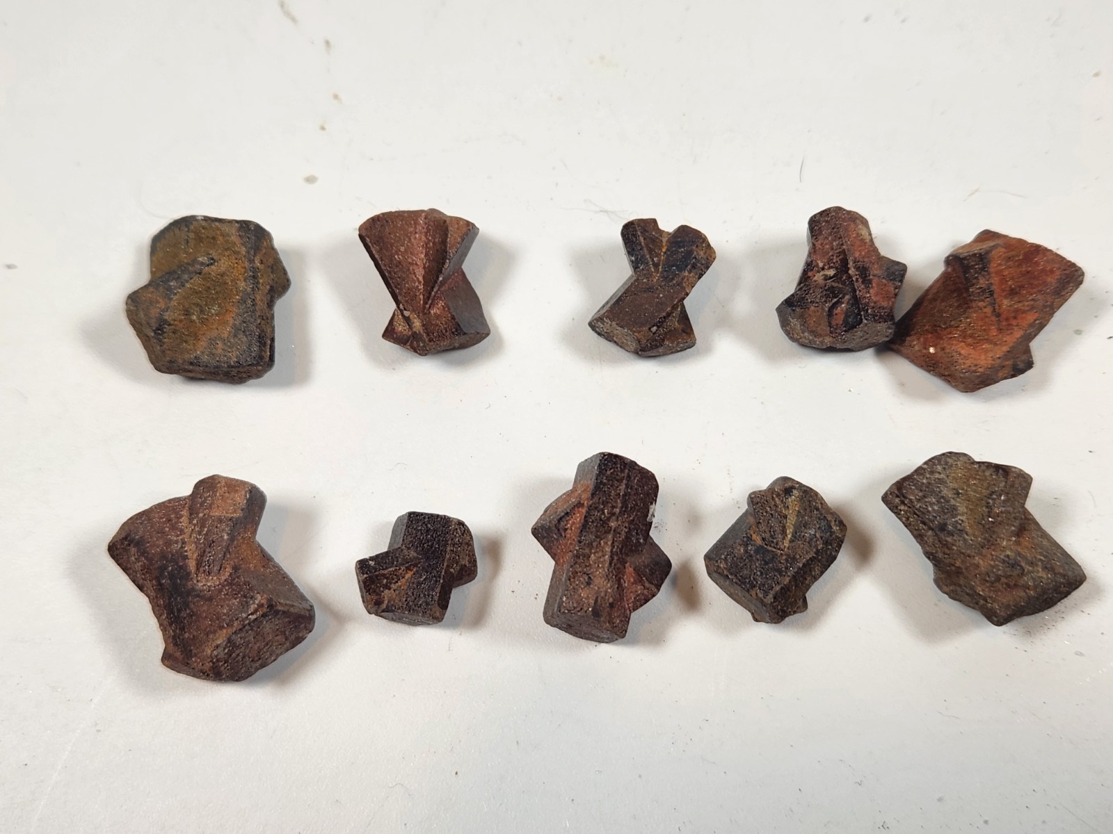 10 Fairy Cross Specimen Crystals Madagascar St Andrews Cross 10mm -15mm Et1