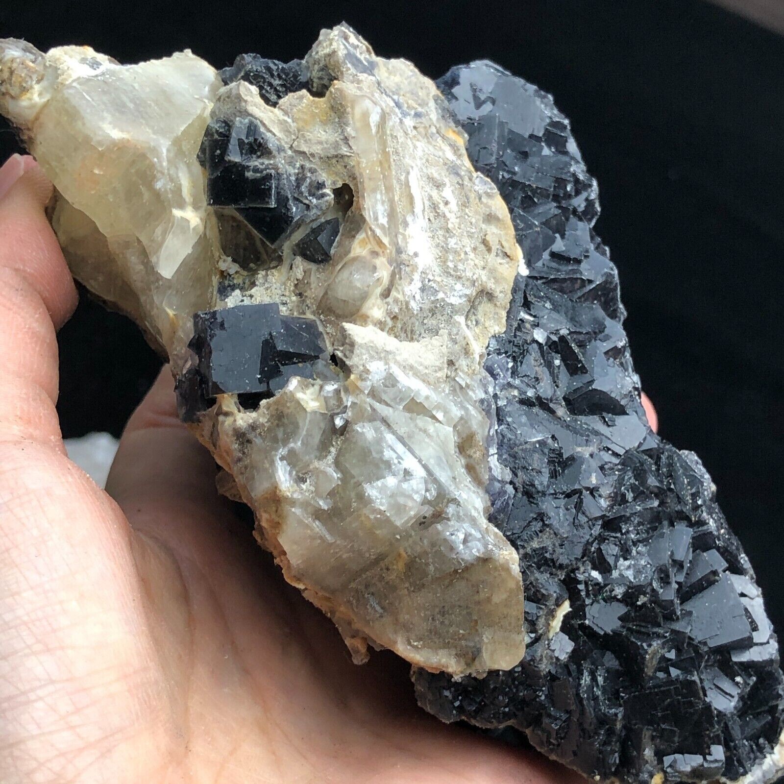 486g Translucent Deep Purple Cube Ladder Fluorescence Fluorite & Calcite