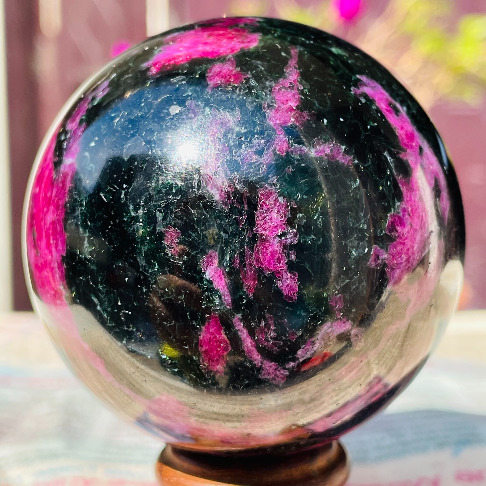 392g Natural Ruby Zoisite Quartz Crystal Gemstone Sphere Ball Specimen Healing