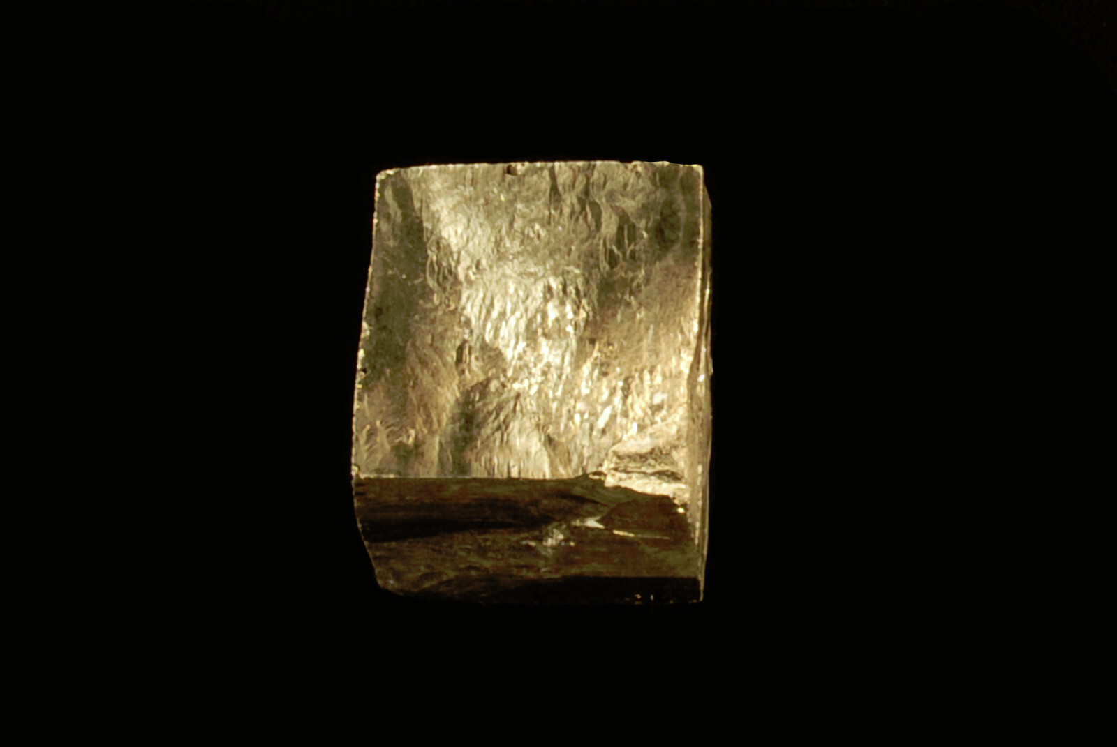 Pyrite Crystal Cube 1 1/4″ B Grade Spain Third Eye Chakra Healing Natural Stone