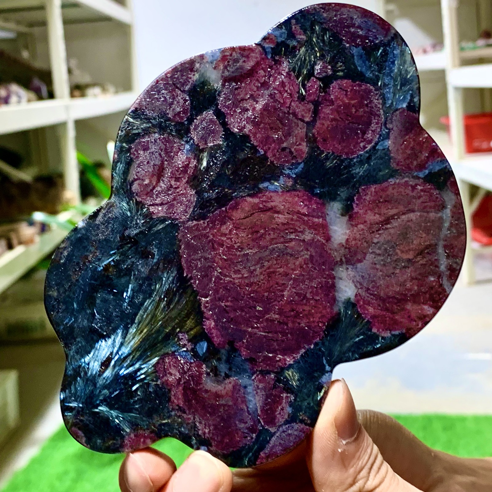 295G Natural fireworks red garnet cloud crystal quartz mineral specimen
