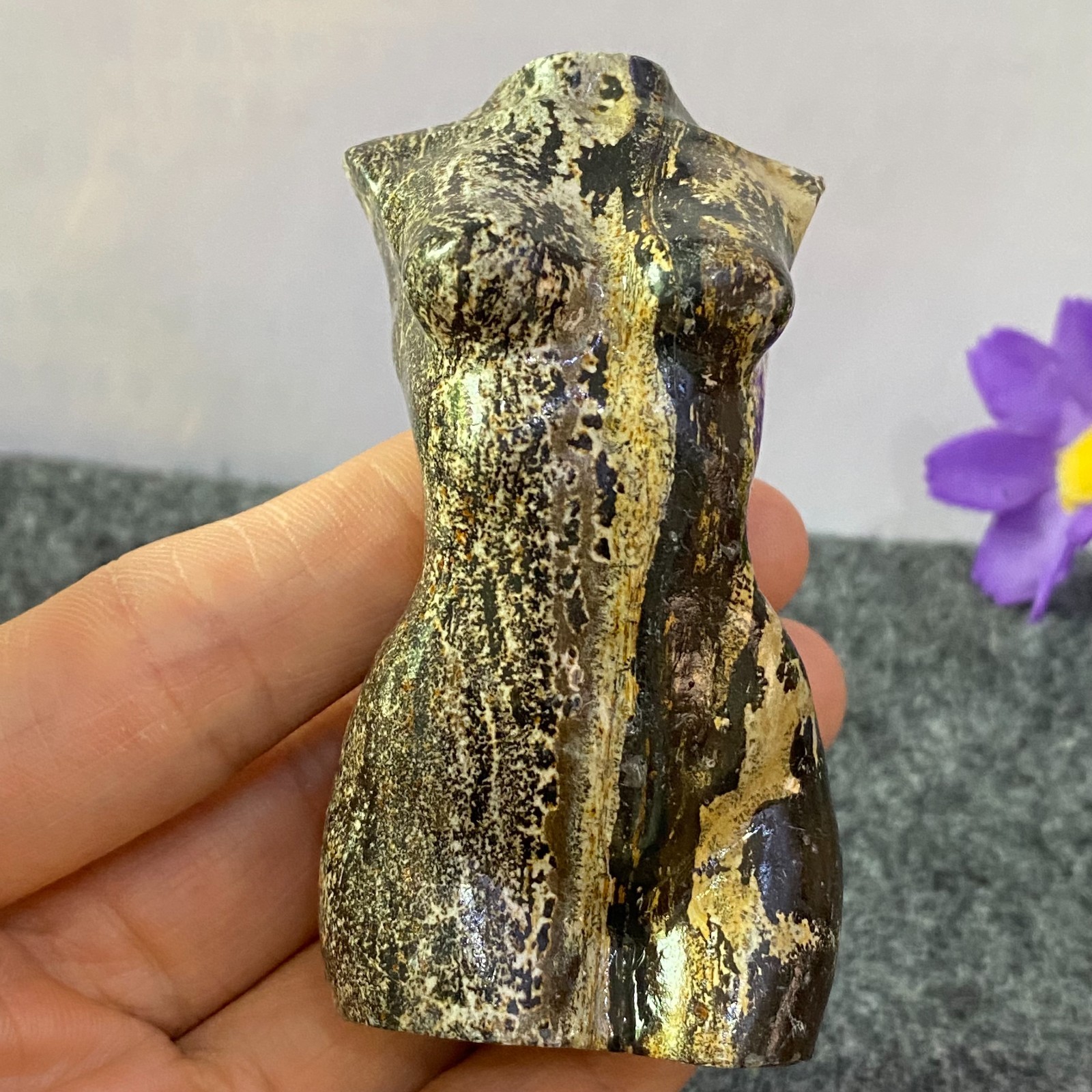 Rare 121G Traditional Chinese PaintingHand Carving Female Model