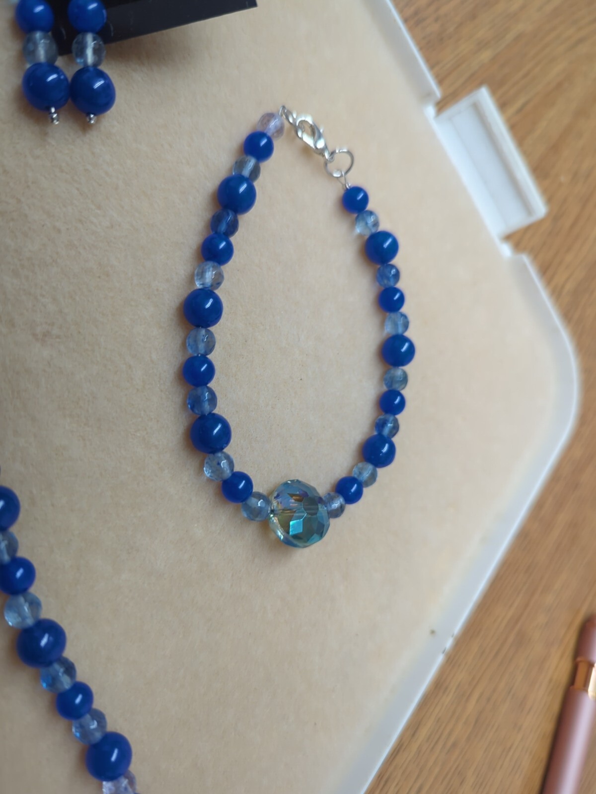 BEAUTIFUL Handmade Natural Blue Quartz Gems, Natural Blue Jade Gems, 19 mm Blue