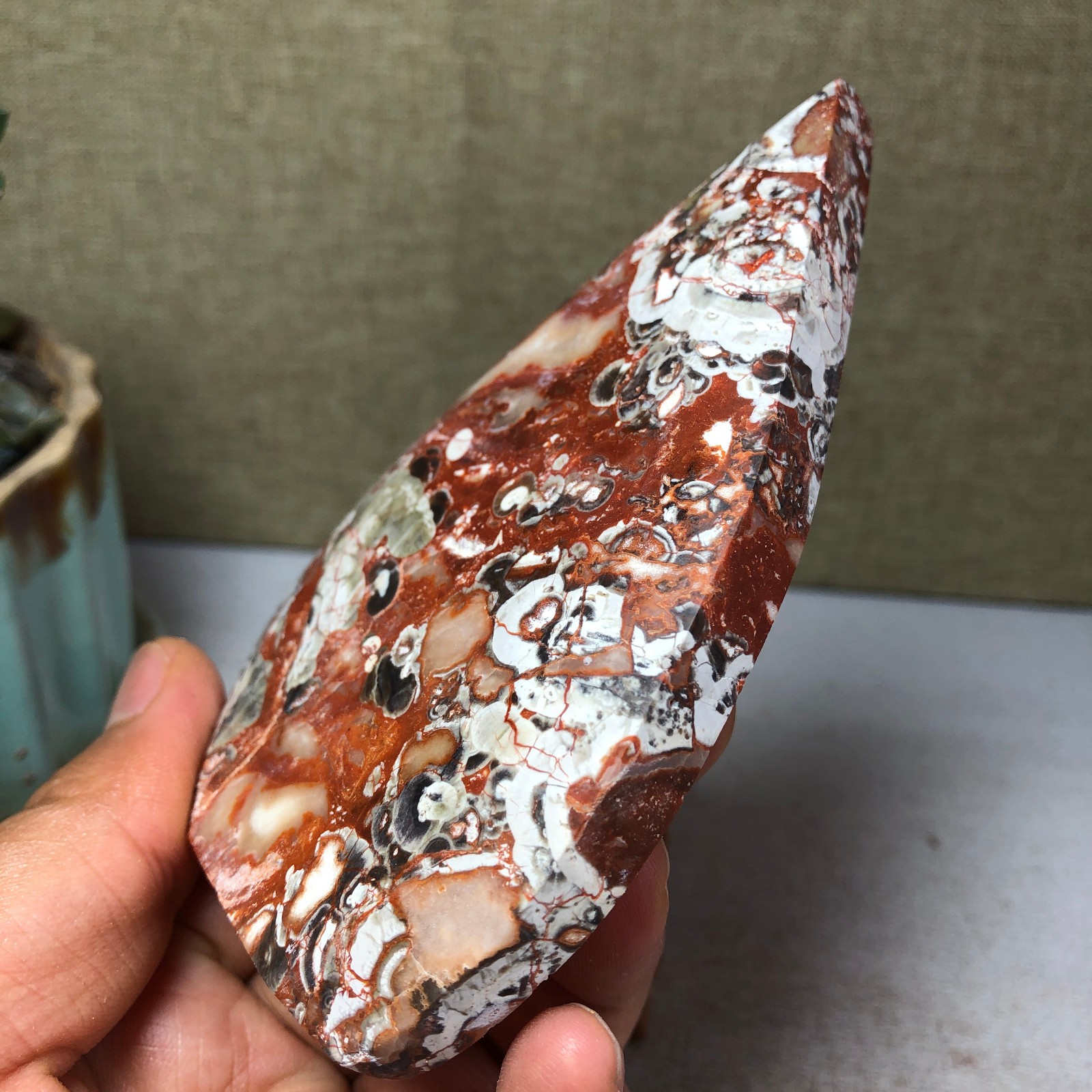 Natural l Indonesian Bloodstone agate point leaf Crystal specimens 152g A4932