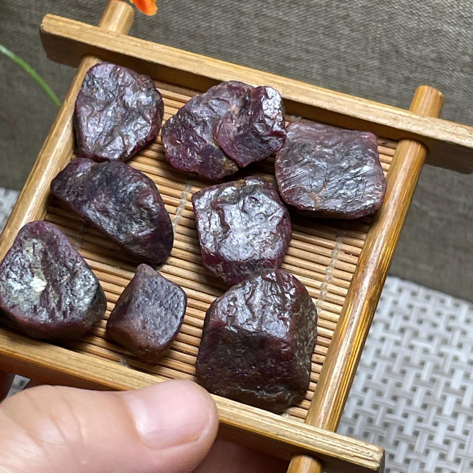 1kg Ruby Corundum stone – Red Sapphire Unprocessed Random shipping