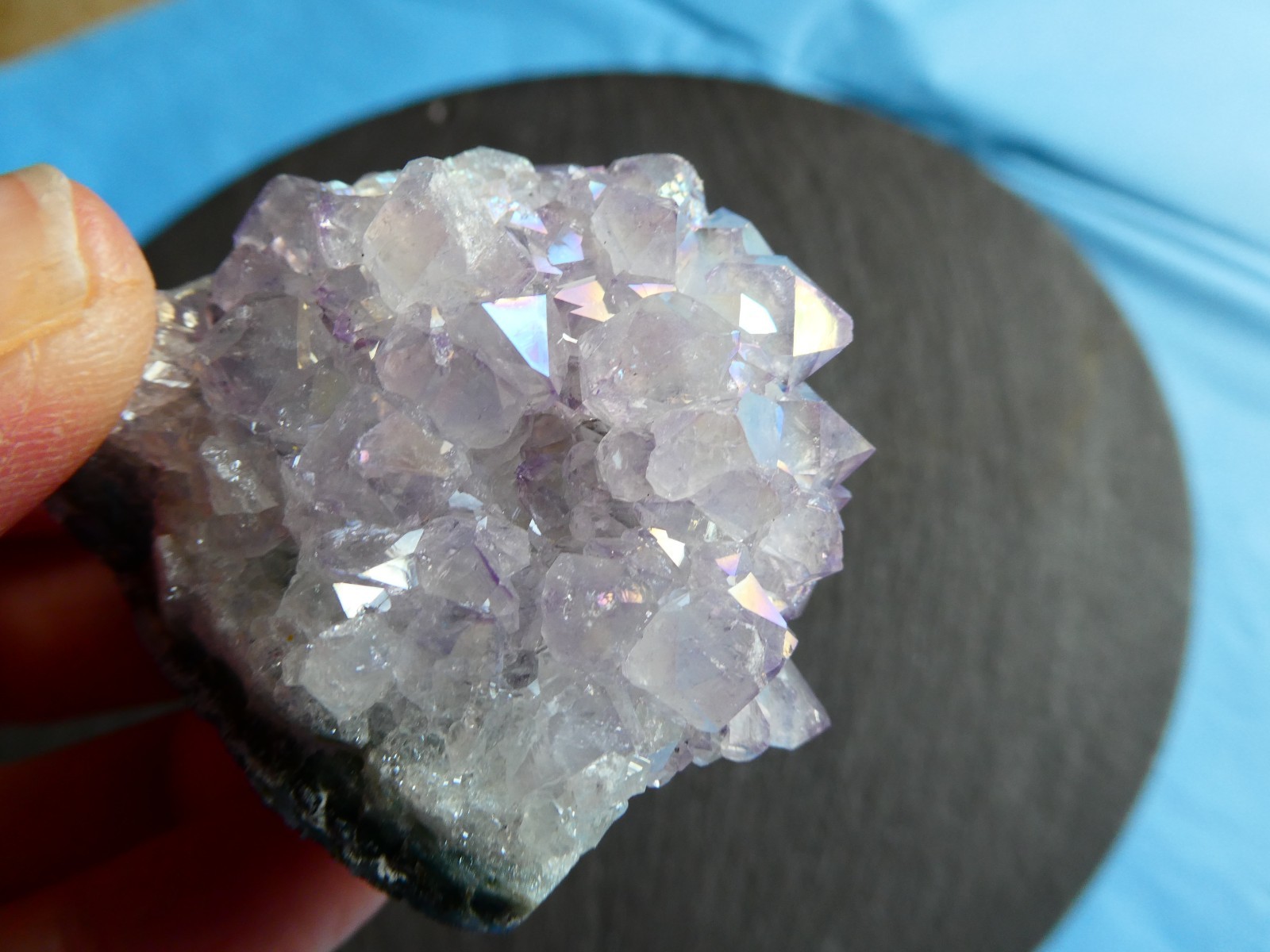 Aura Amethyst Crystal Cluster Multi Points Uruguay & Amethyst Cluster Bed Brazil