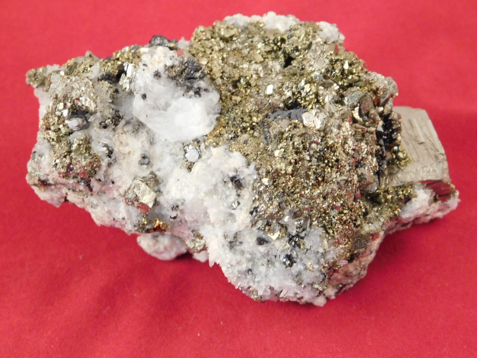 Druzy PYRITE Crystal CUBE Cluster with Sphalerite and Chalcopyrite Peru 188gr