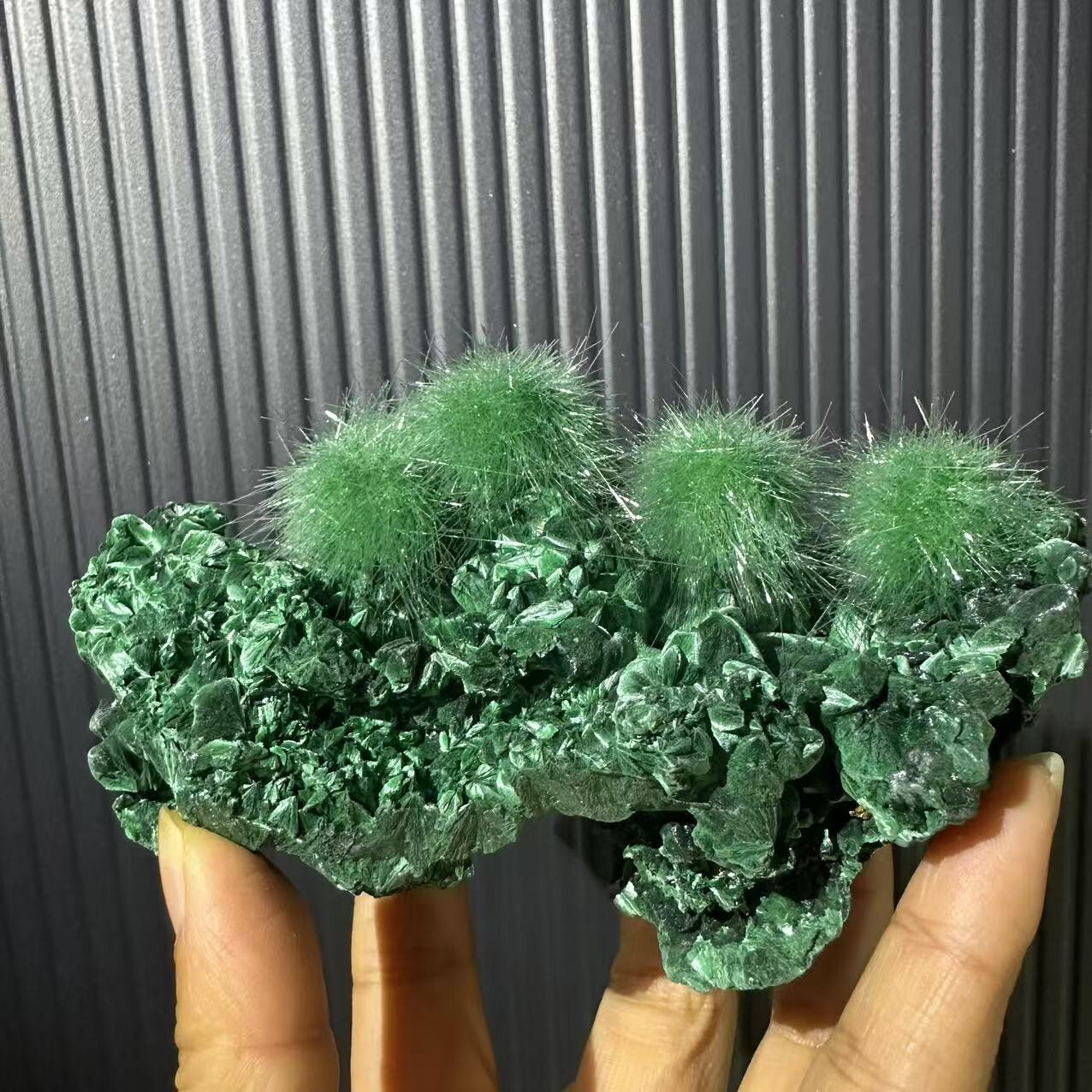547g Natural malachite Crystal Quartz Ore Healing Mineral Specimen