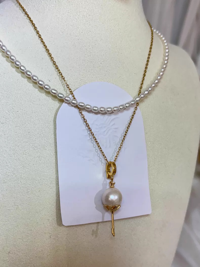 Genuine Freshwater Pearl Choker, 4-5mm Rice Pearls, Key Charm Necklace