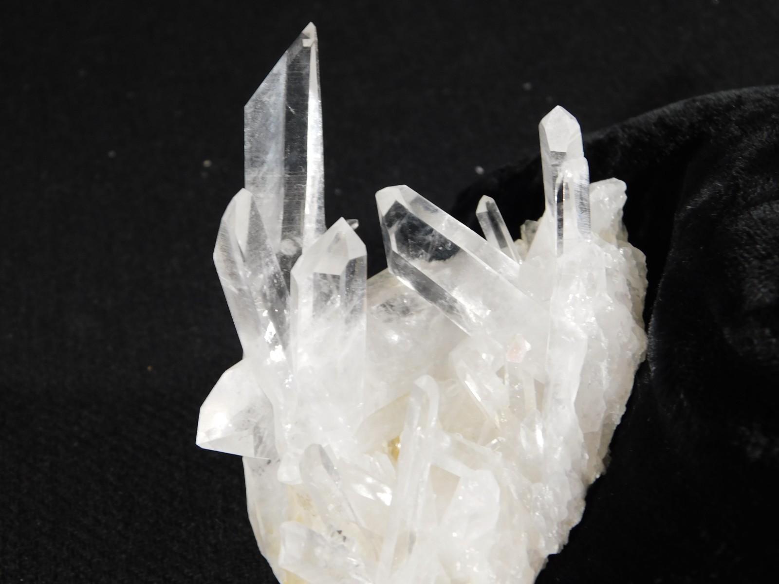 SUPER! TRANSLUCENT Quartz Crystal Cluster Collier Creek ARKANSAS 130gr