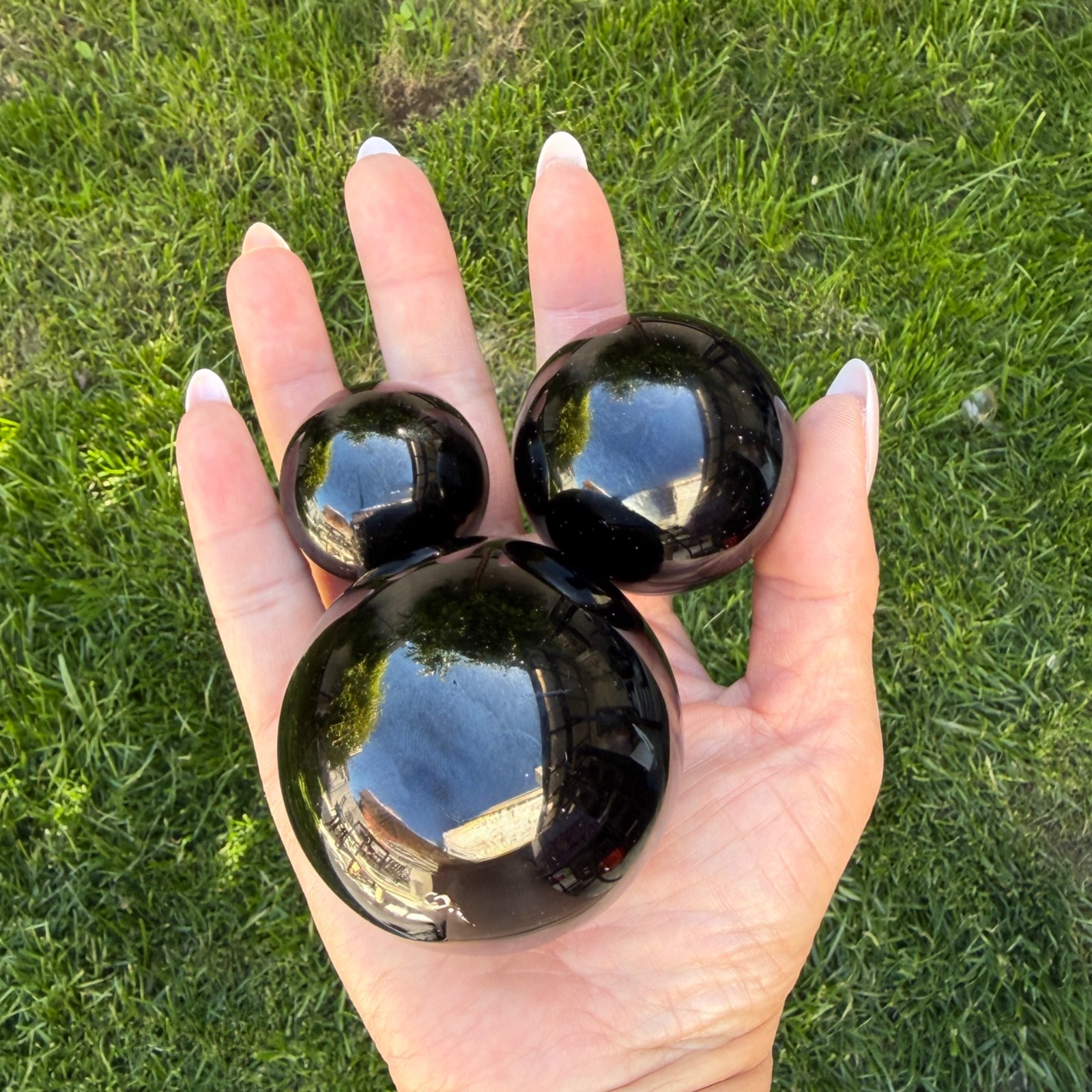 Wholesale Lot 3 lbs 10-12Pcs Natural Black Obsidian Sphere Crystal Ball Healing
