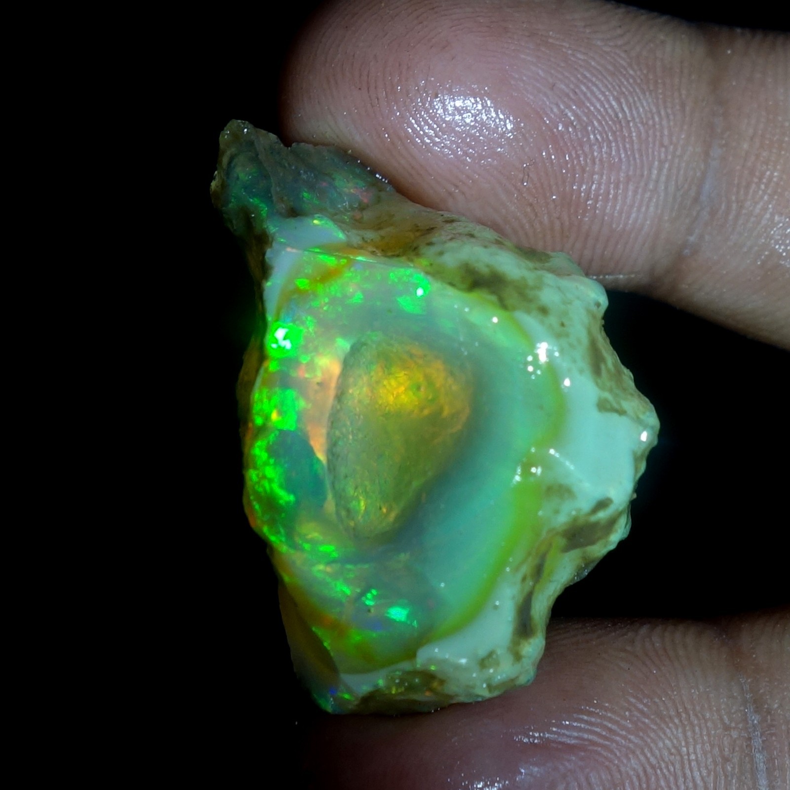 AA+ Ethiopian Oli Opal Rough Entreated Welo Opal Multi Fire Color Flash 59.10Cts