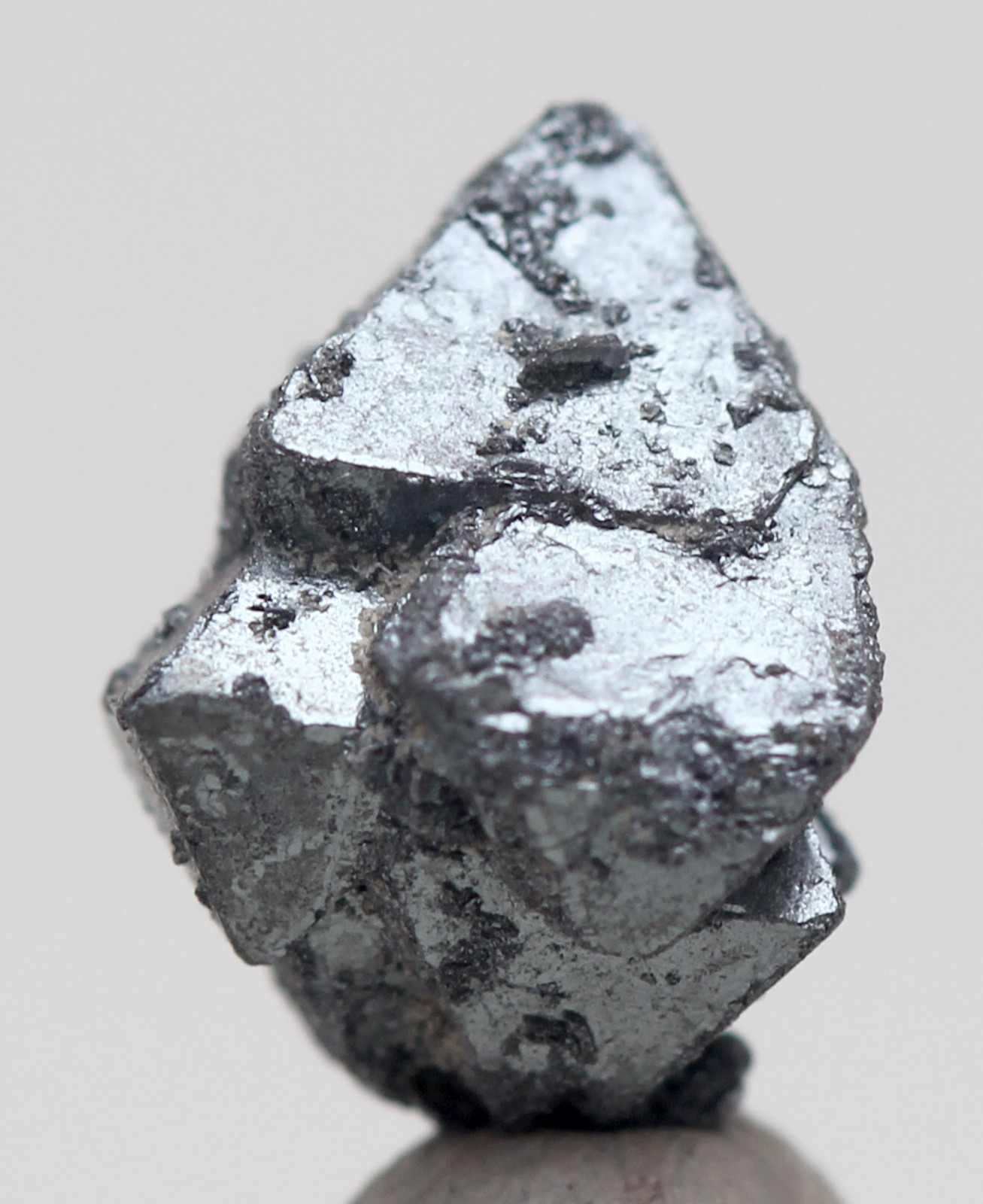 HEMATITE PSEUDOMORPH After MAGNATITE Crystal Mineral Specimen Cluster ARGENTINA