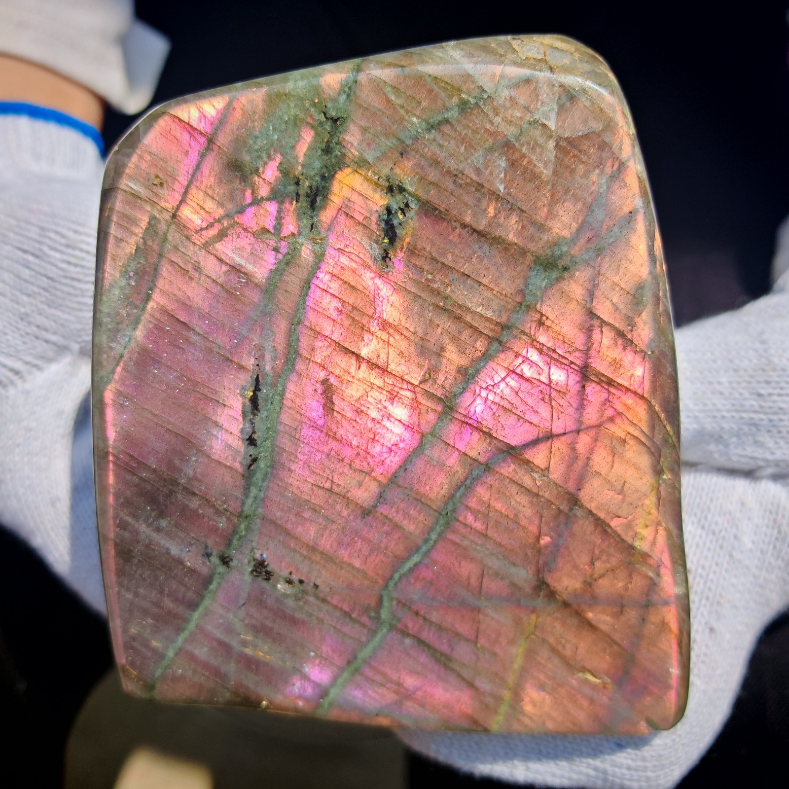 2.64LB RARE Natural crystal Labradorite that emits purple light beauty