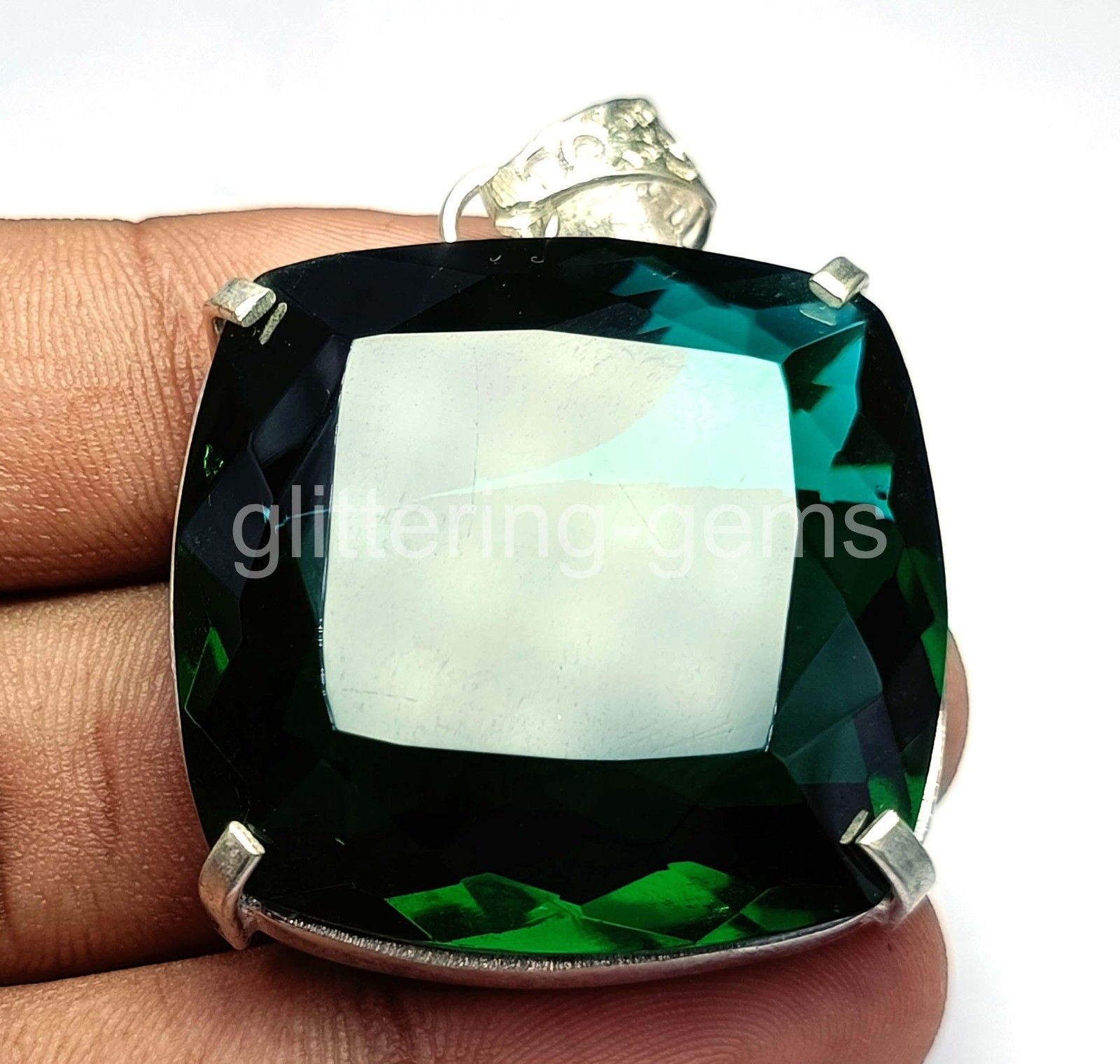 IGL 123.50 Ct Cushion Shape Green Emerald Pendant 925 Solid Silver – 5AOS