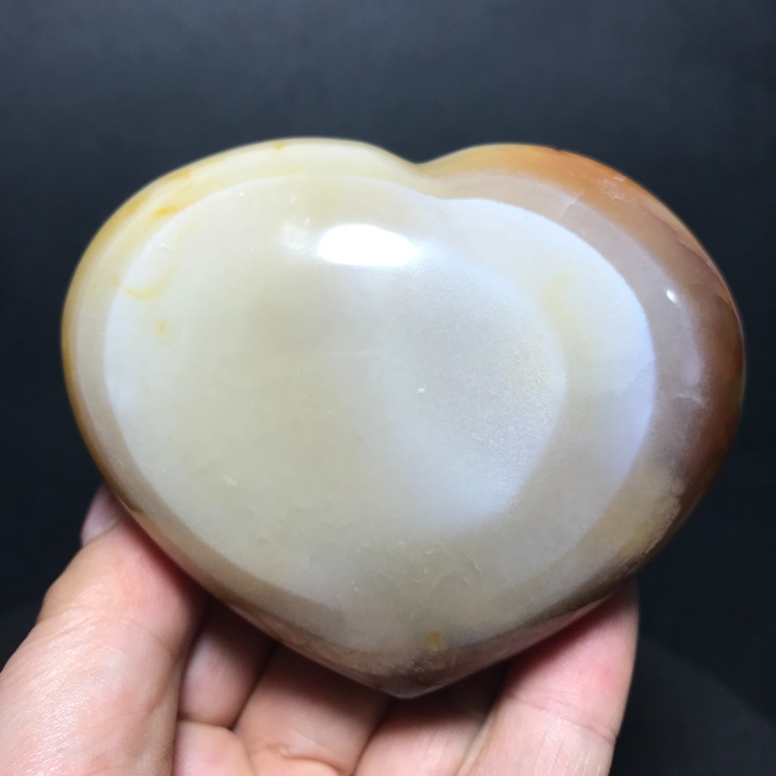 306g Beautiful polished carnelian red agate heart Madagascar 32
