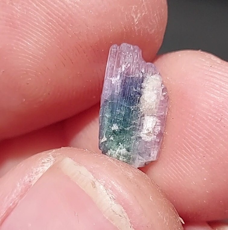 ULTRA RARE TRICOLOR GREEN, PINK, & BLUE TANZANITE TANZANIA DOUBLE TERMINATED