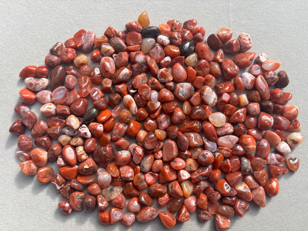 2000 Carat Bulk Red Agate Carnelian Polished Stone Mini Chip 250pcs+ Loose Stone