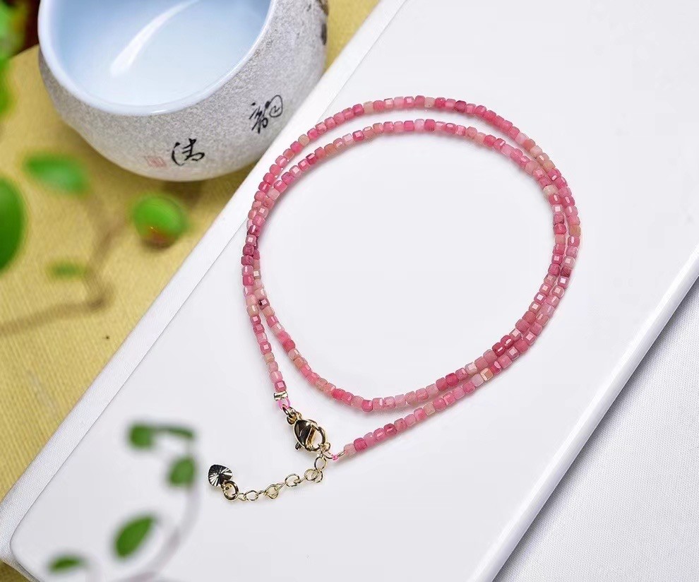 Natural Redwood grain Crystal Choker Healing Dainty Women’s Necklace