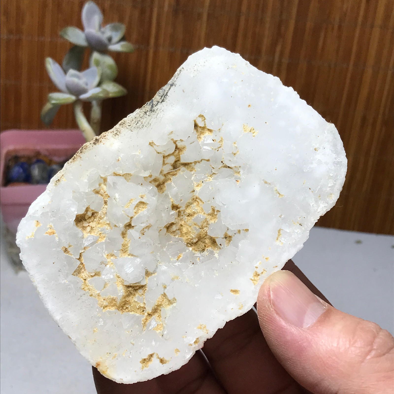 91-61-30mm Natural white Agate Cave rough original Crystal specimens 211g A4996