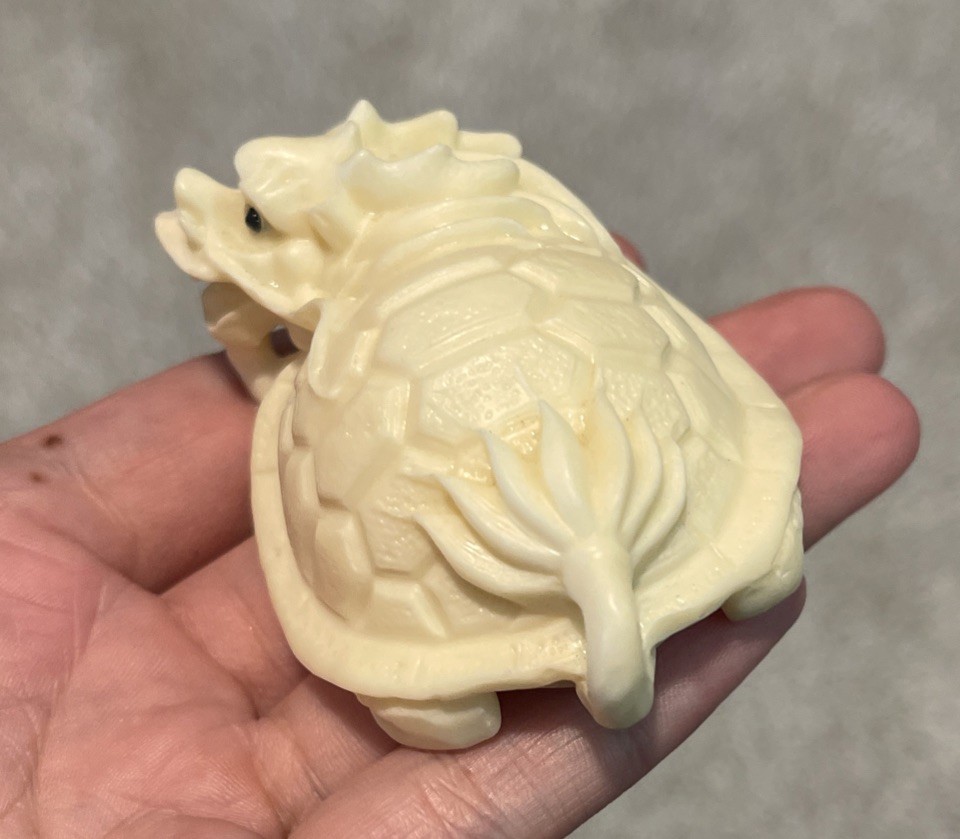 1pc Resin Tagua Nut Style Longevity Turtle Reiki Healing Gift