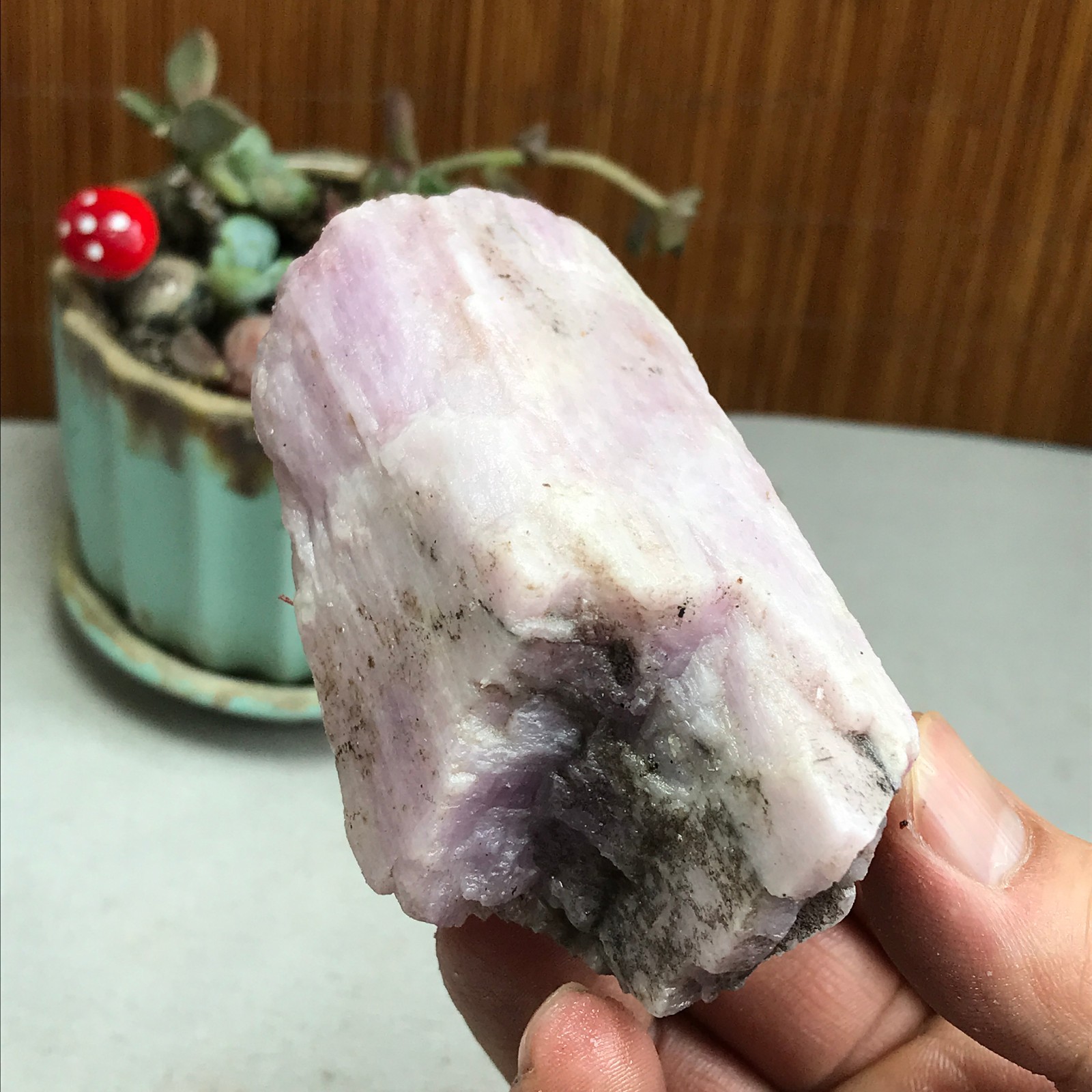 80-52-37mm NATURAL ROUGH KUNZITE PINK SPODUMENE CRYSTALS 254g A4608