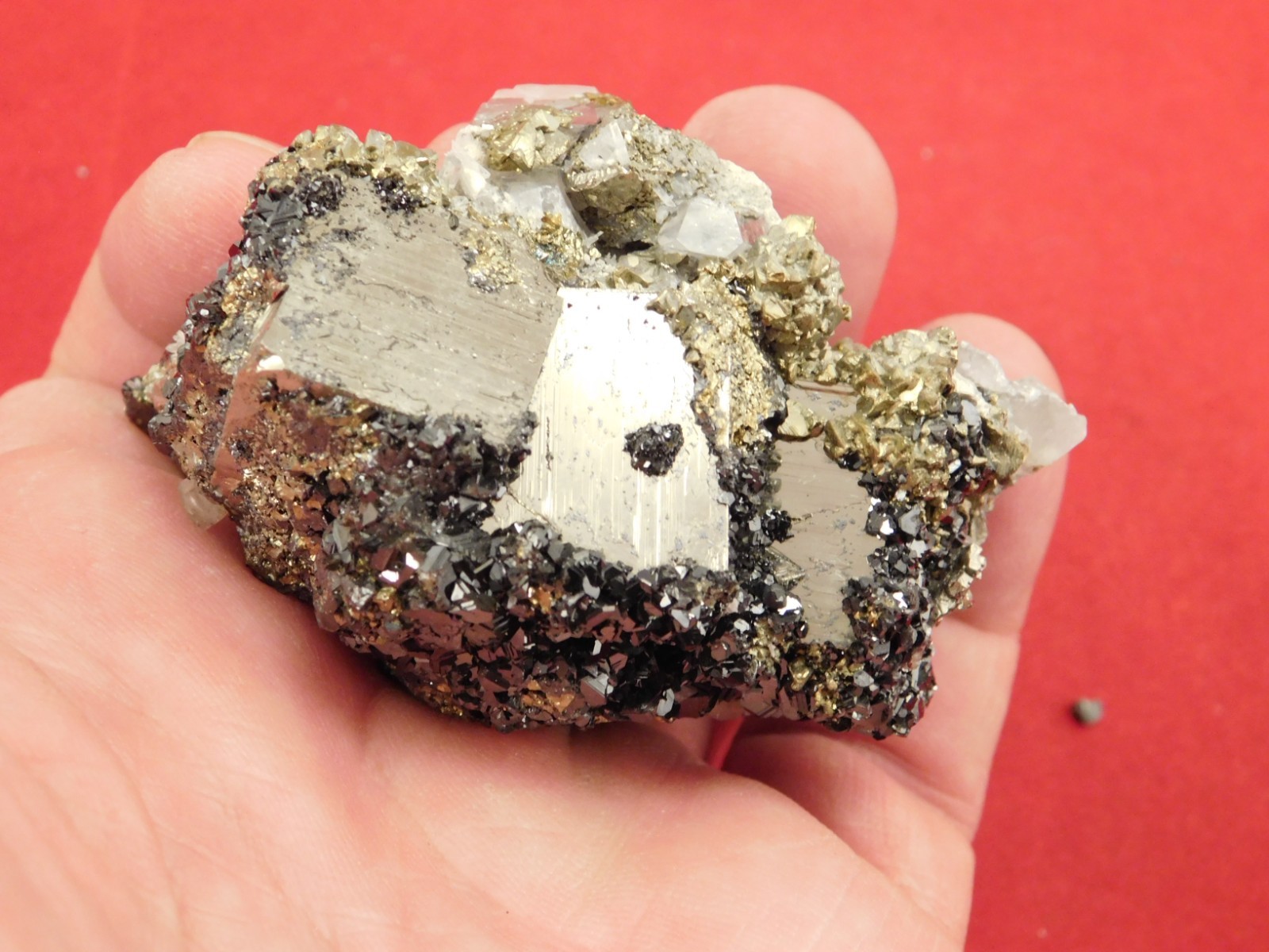 Sphalerite Crystals with Druzy Pyrite and FLUORESCENT Calcite Peru 195gr