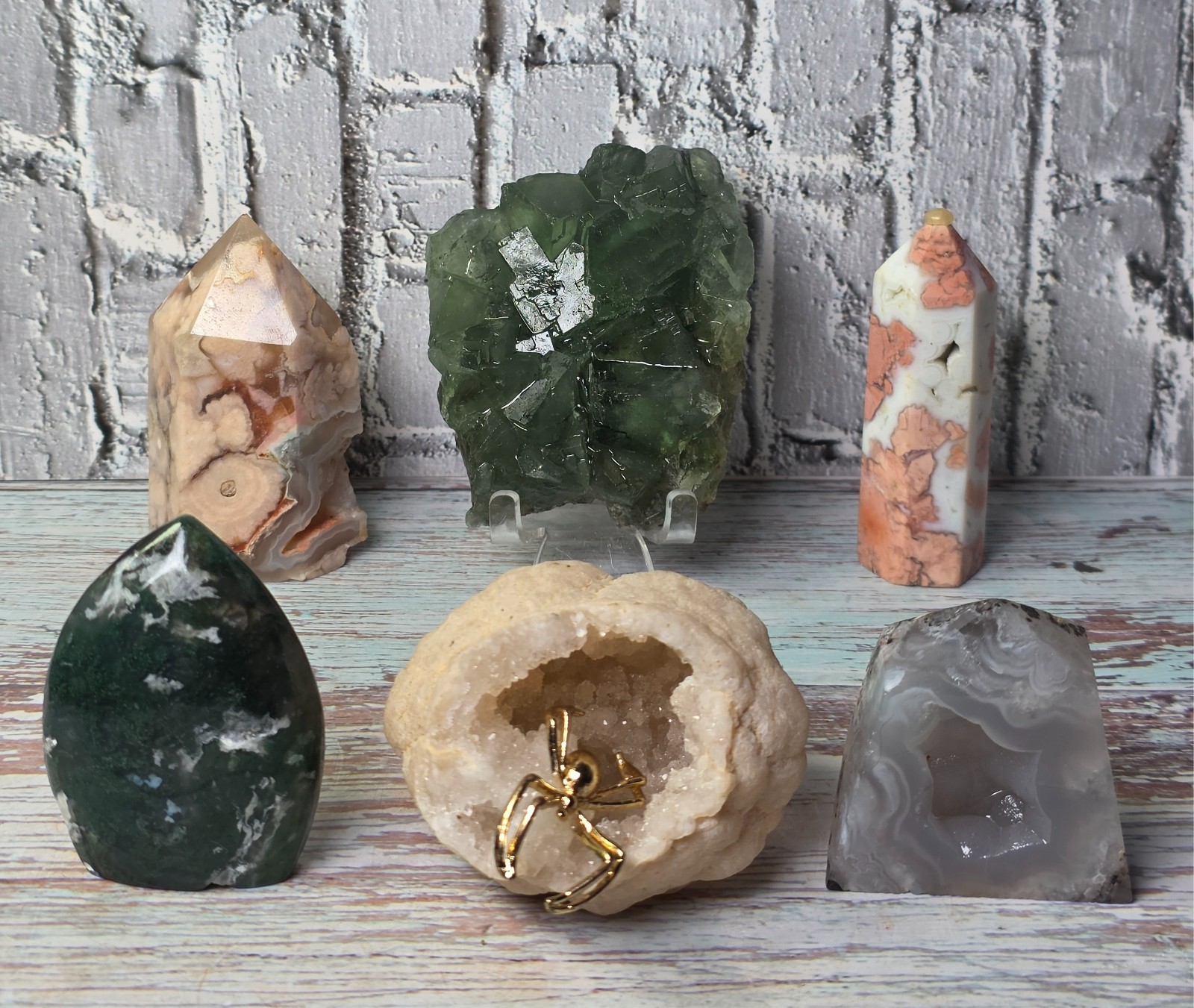 Stunning Set of 6 Beautiful Crystal Towers & Druzy Pieces – 904g Total