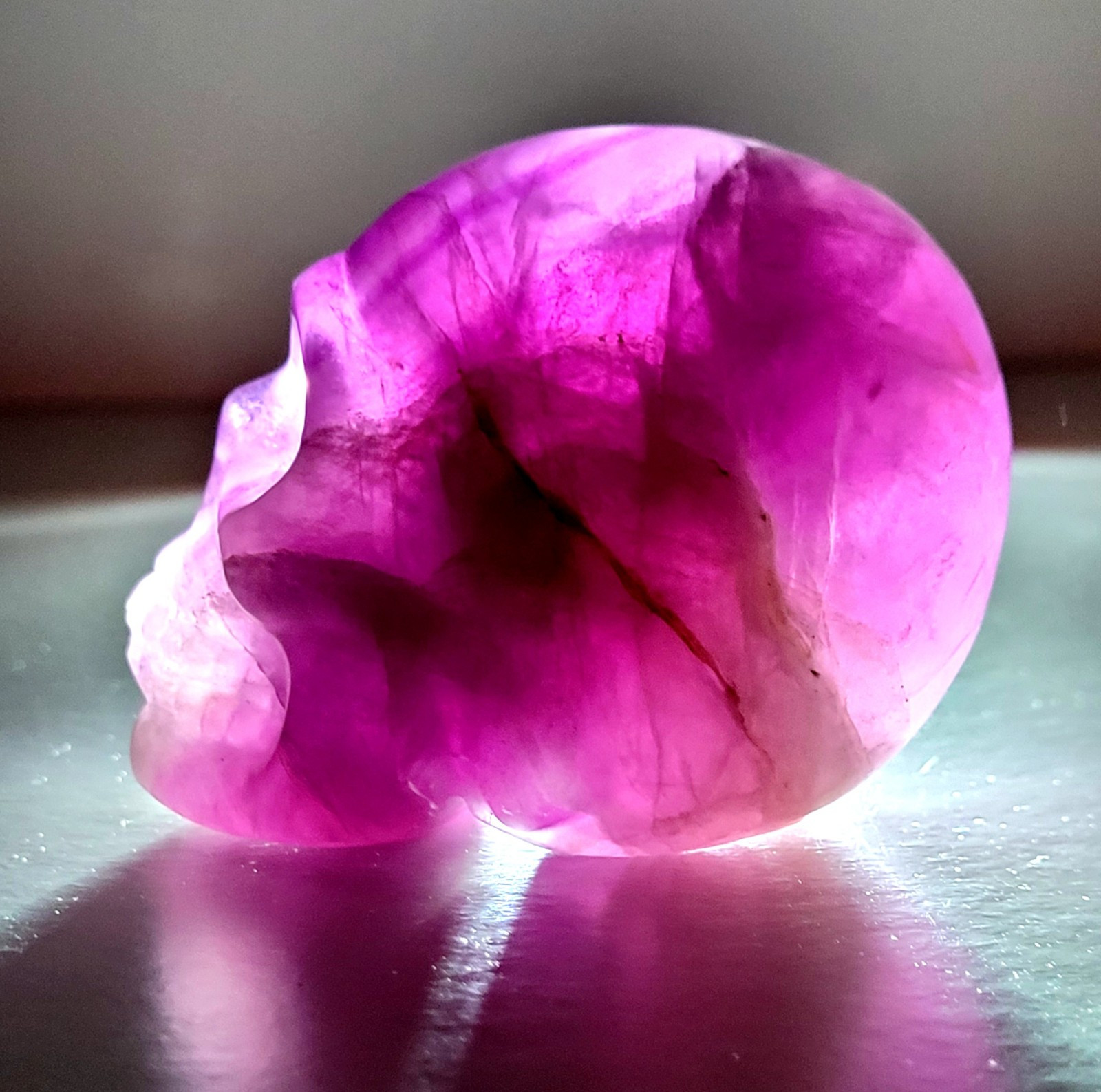 Purple Flourite Human Skull Carving Natural Crystal UV Reactive 439.8g, 0.9lbs