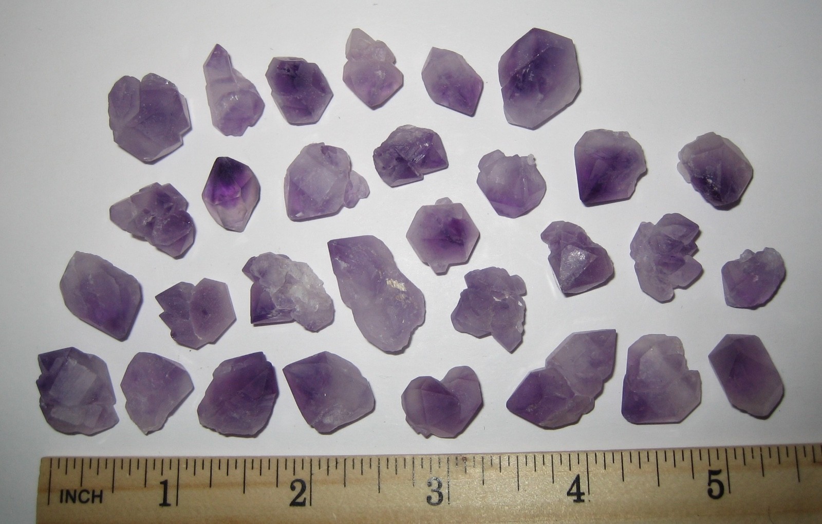 30 SMALL NATURAL ROUGH 0.5″- 0.75″ LIGHT PURPLE AMETHYST CRYSTALS ~ 73.3g *6