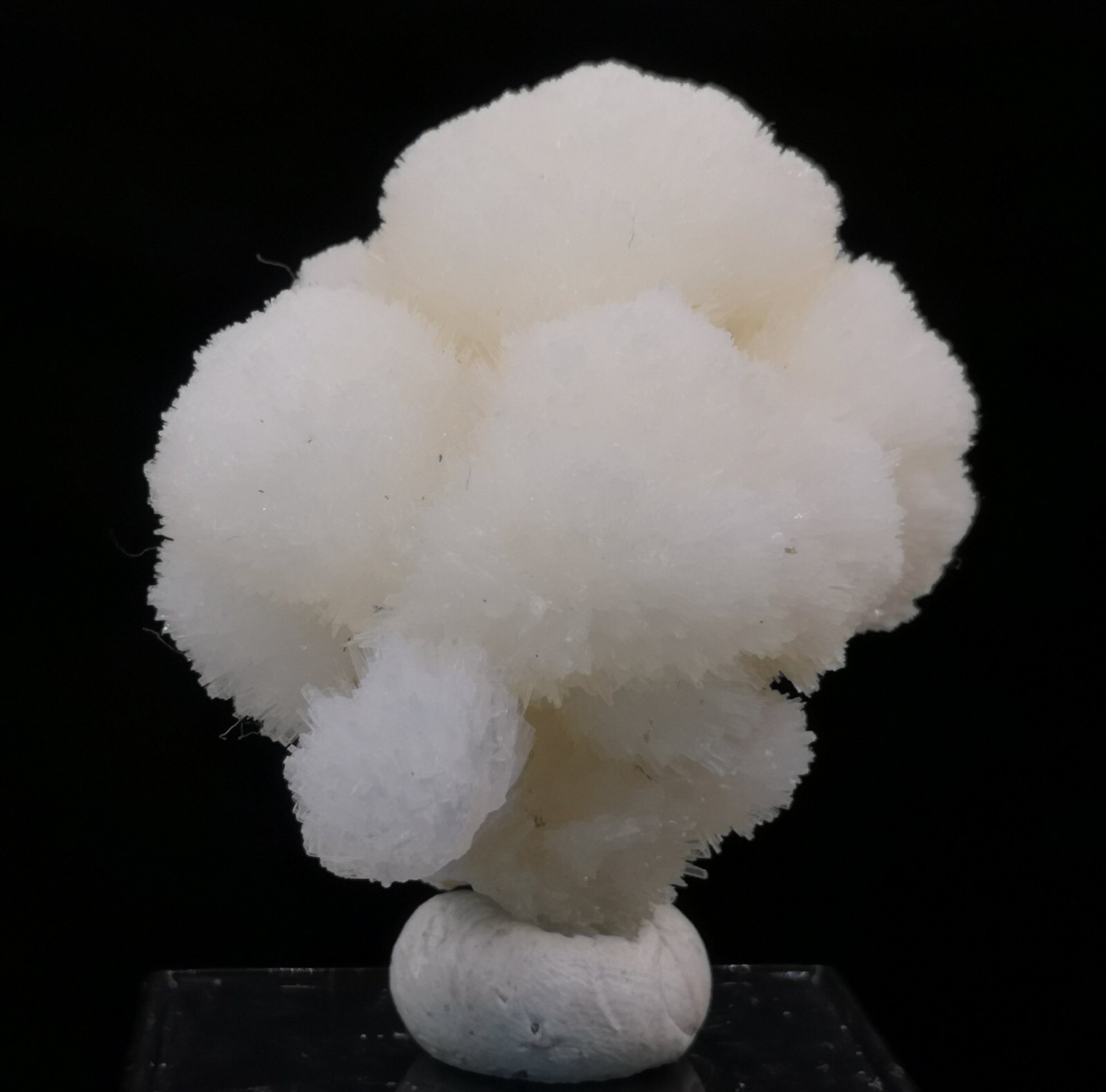 41mm 28g Calcite 360-degree-showy Natural Mineral Specimen from China