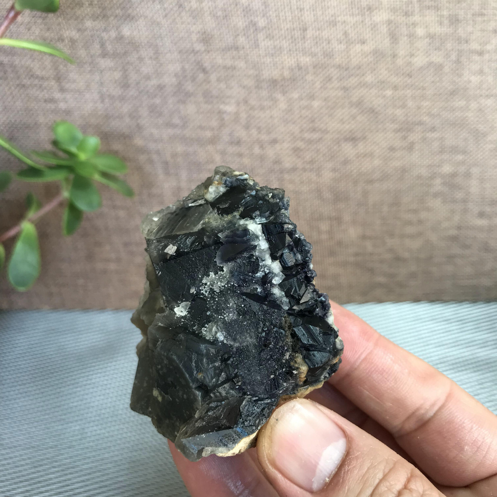 58mm NATURAL Grey Cubic FLUORITE Crystal Cluster Mineral Specimen 170g A1287