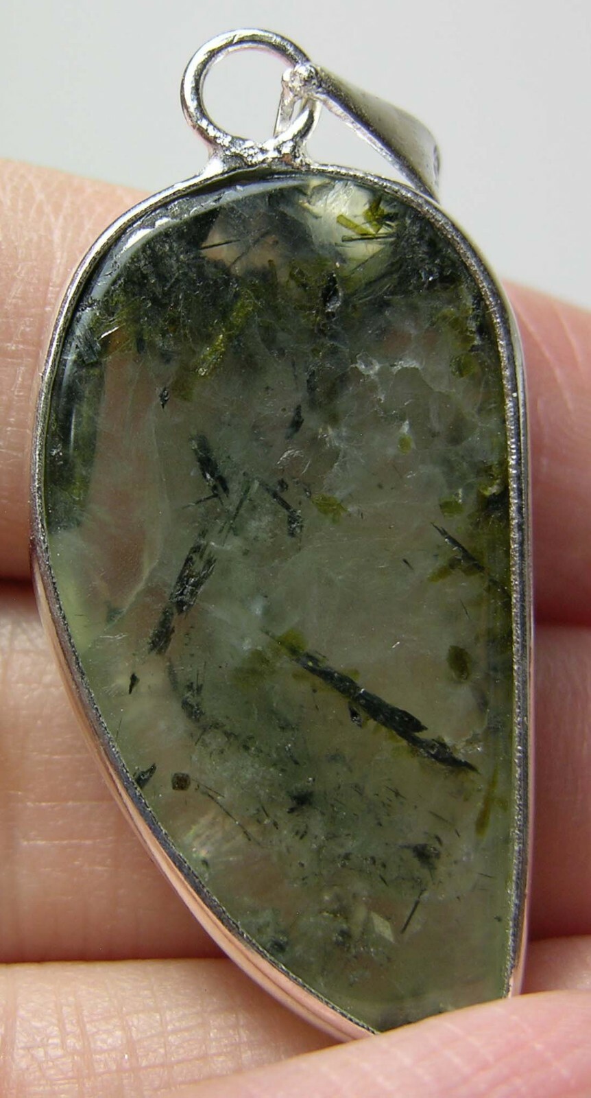 #11 India 100% Natural 37.60ct Tourmaline Prehnite Cabochon Pendant 7.50g 35mm