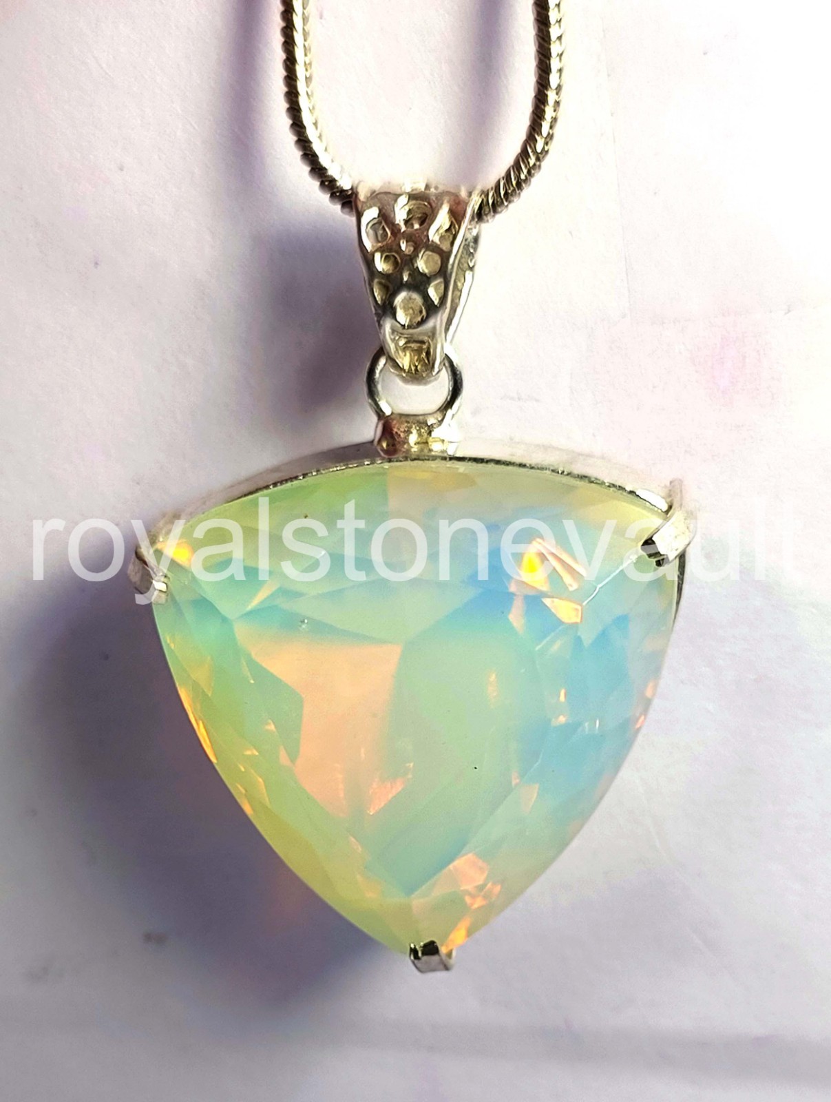 95.5 Ct Natural White Opal Pendant Trillion 925 Silver Free Chain IGL Gems 6FHQ
