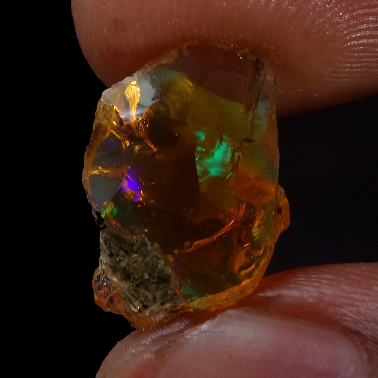 07.70 Ct 100% Natural Ethiopian Crystal Oil Opal Play Of Color Rough Specimen