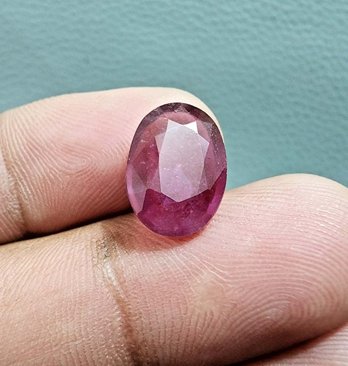 Excellent A+ Blood Red Ruby Faceted 6.27 Crt Oval Cut Gemstone Jewelry For Ring