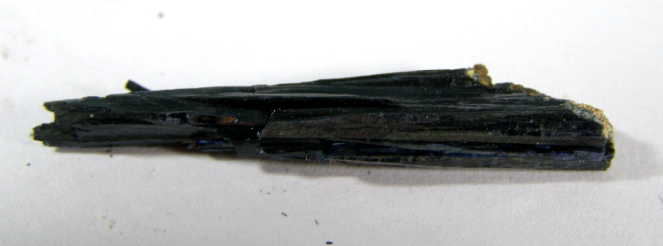 STUNNING RARE NATURAL VIVIANITE CRYSTAL 3.4 x 0.5 cms 1.33 gms #5