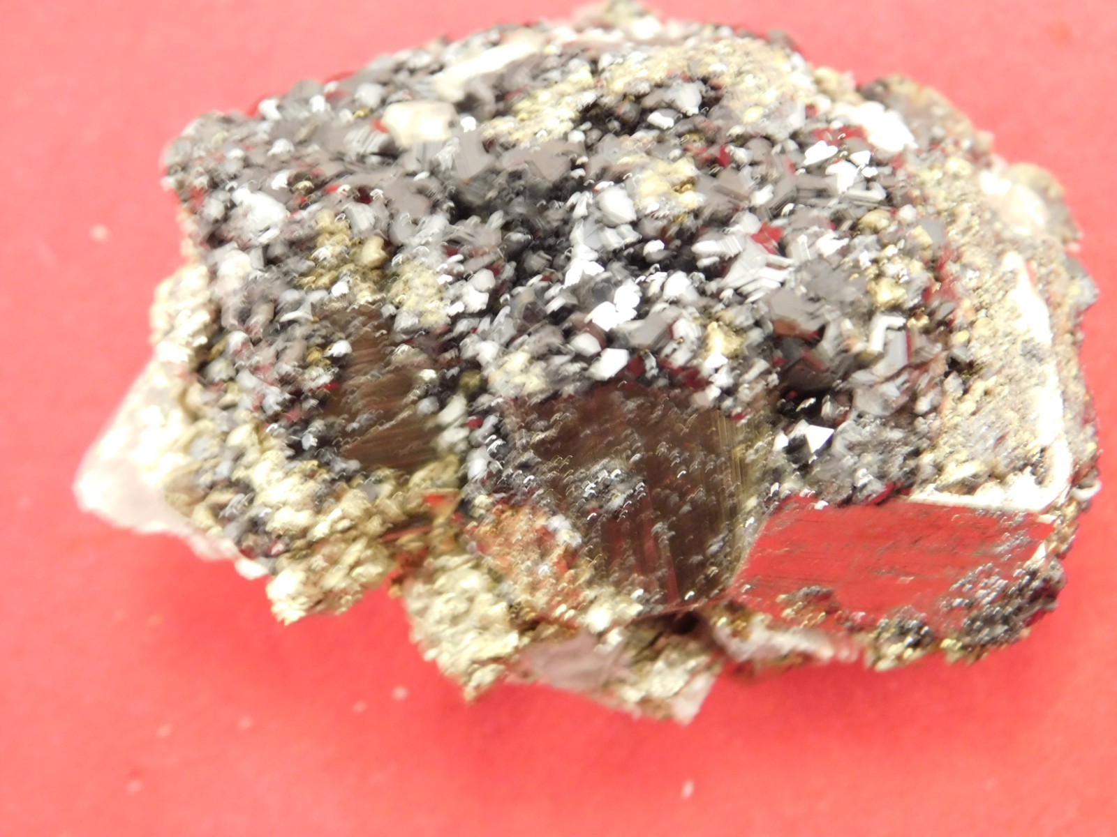 Sphalerite Crystals with Druzy Pyrite and FLUORESCENT Calcite Peru 195gr