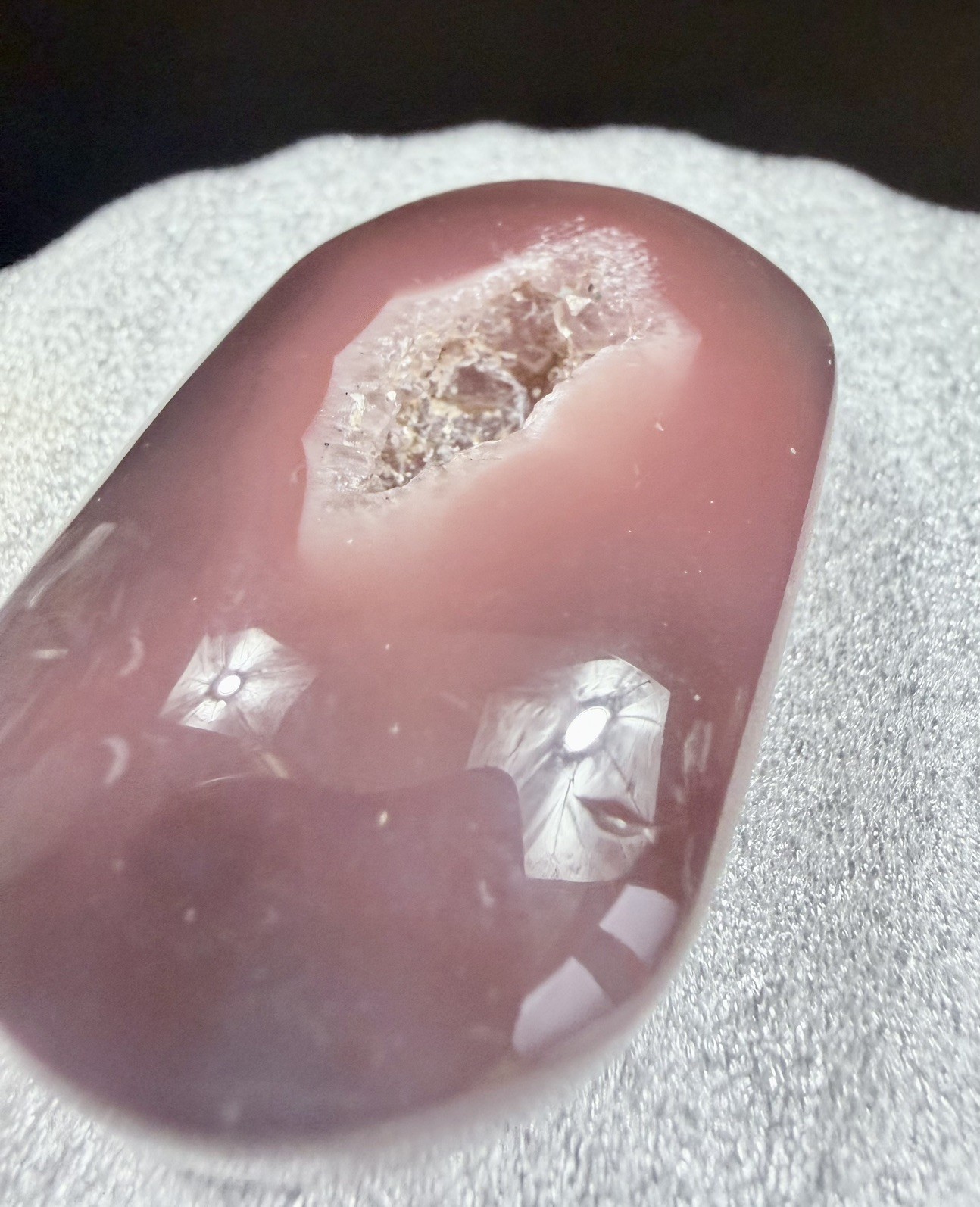 Crystal Mozambique Agate Natural Colour Chalcedony Geode crimson Druzy 39g (3)