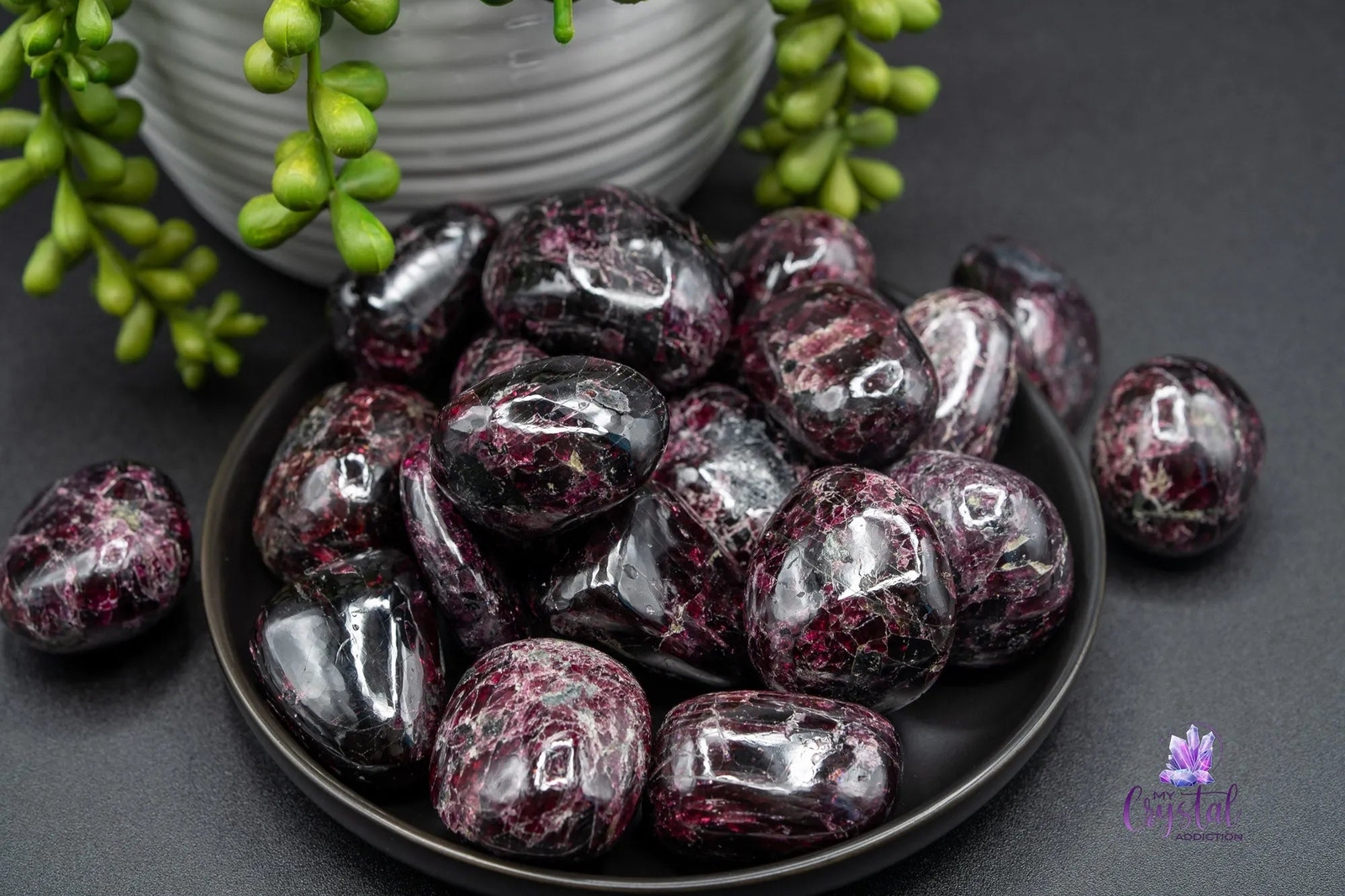 Red Garnet Tumble – Gemmy