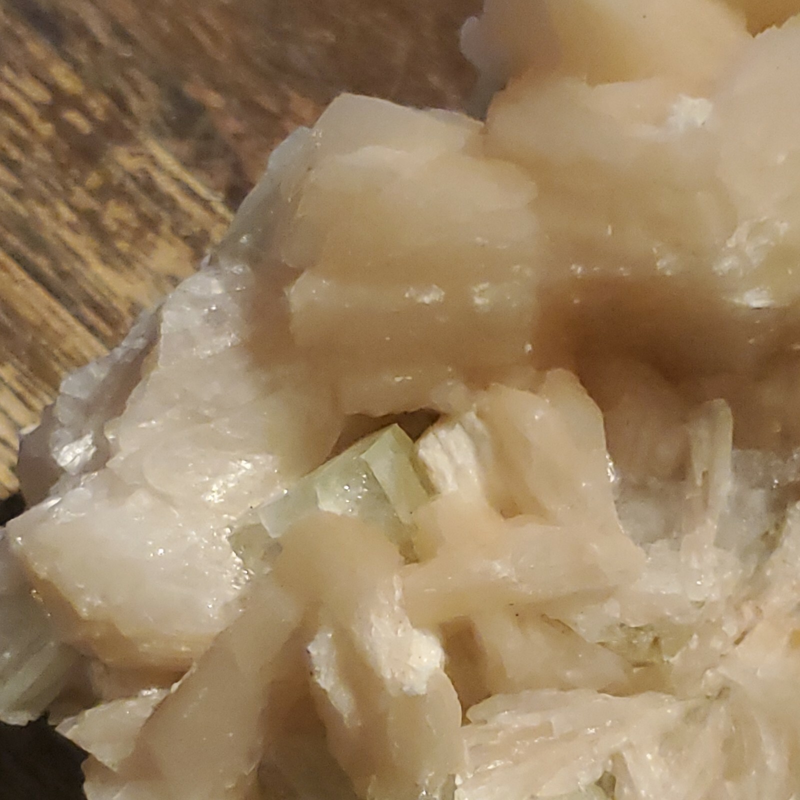 Green Apophylite and Stilbite Specimen Approx 3lb .8oz, 6 x 4 x 3.5in