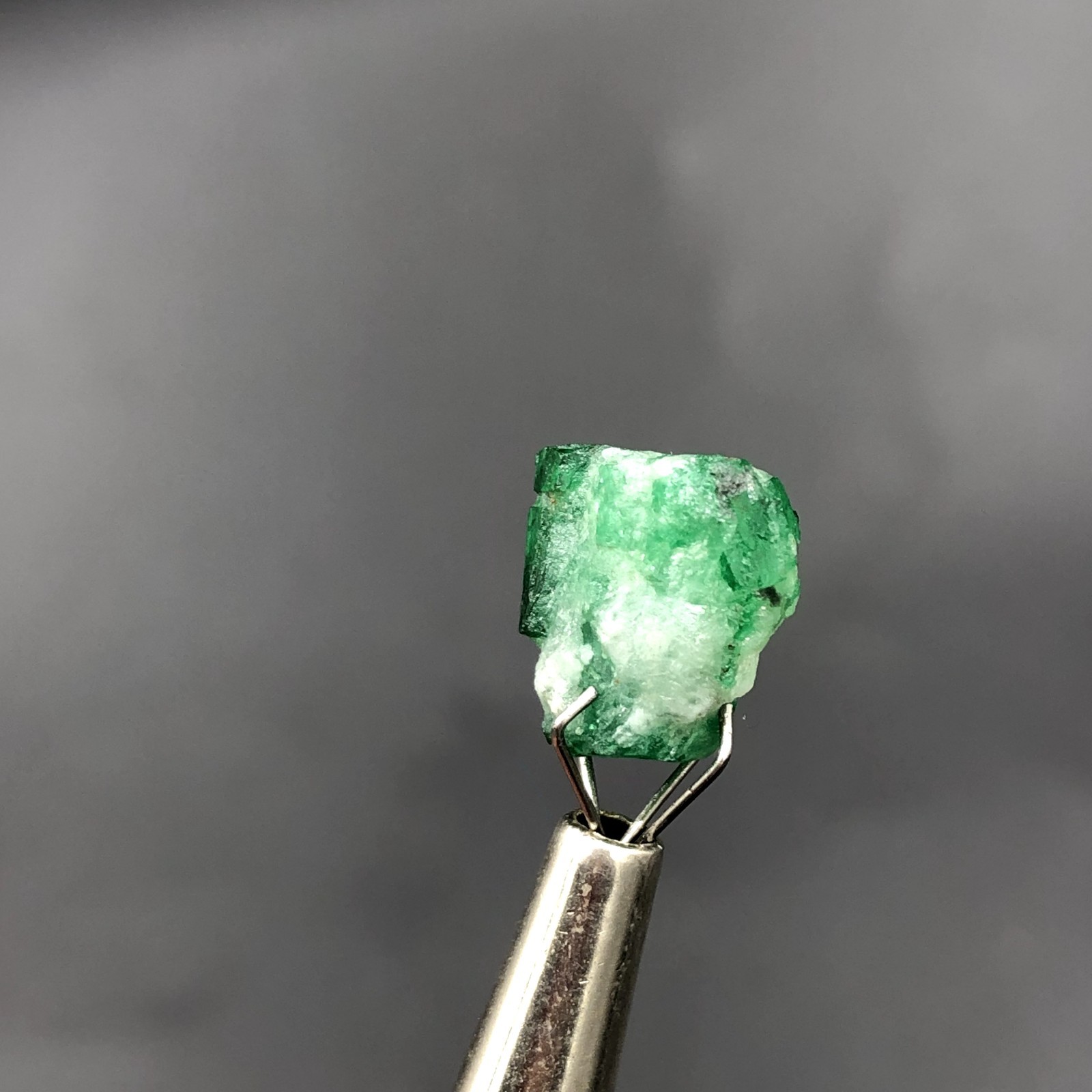 Natural Emerald Mine-Mud Rough Crystal – Oiled For Colour Enhancement 6.60Ct..3